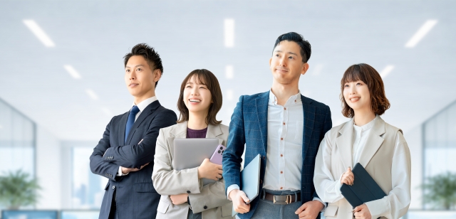 経理が難しくなっている背景｜人手不足と制度対応